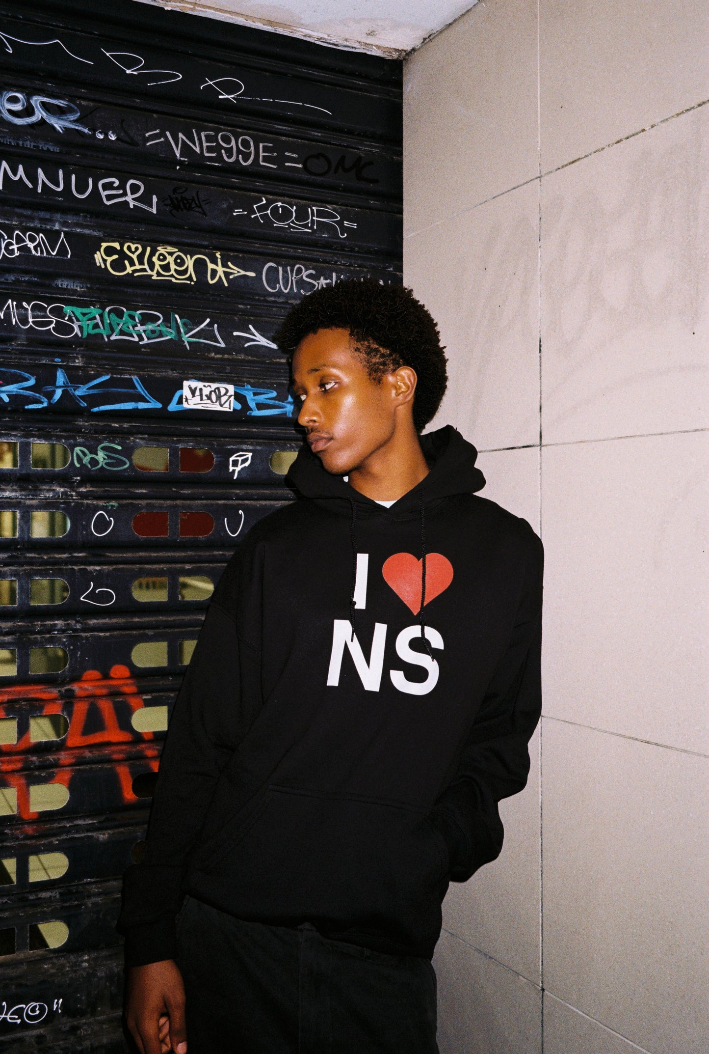 BLACK HOODIE