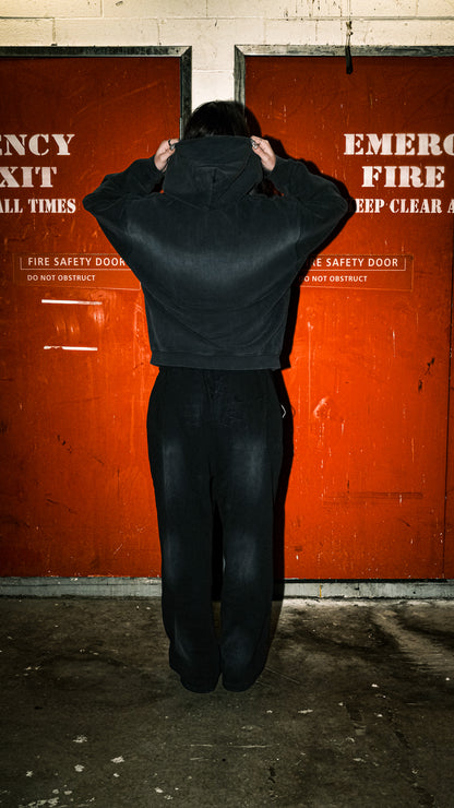 LOOSE FIT SWEAT PANTS
